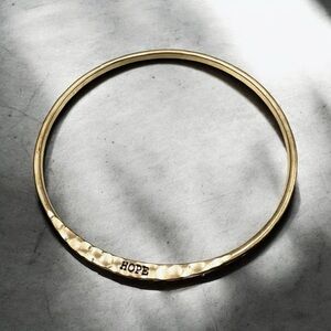 Gold 'HOPE' Hammered Bangle Bracelet - Women's Jewelry